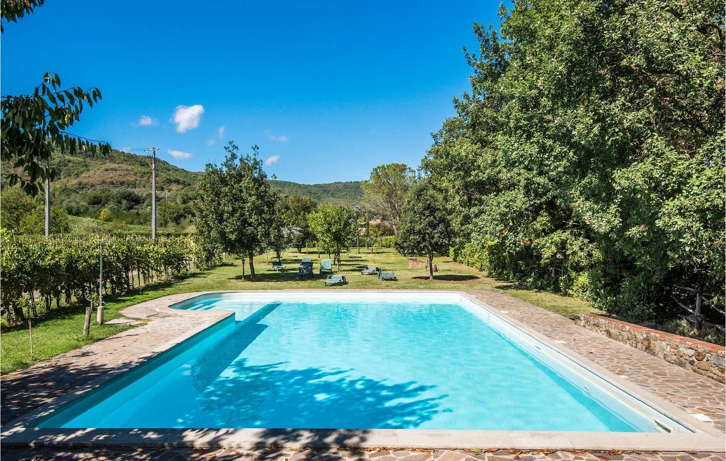 Foto 8 von 28: San Martino Haven: Pool, Garten, Parkplatz & Internet