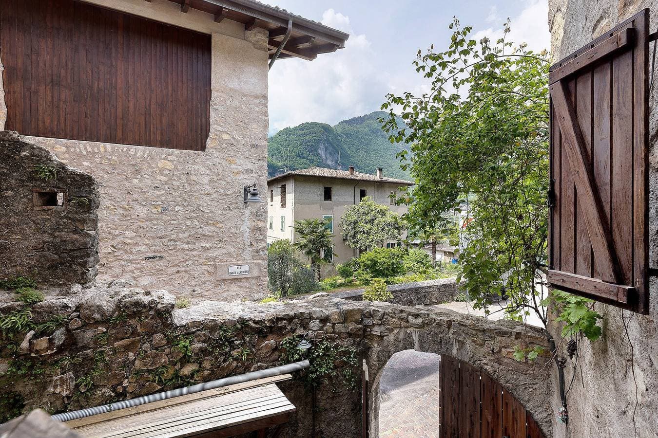 Foto 6 von 37: Agriturismo "Al Gallo Nero Giallo" am Gardasee mit Bergblick & Terrasse