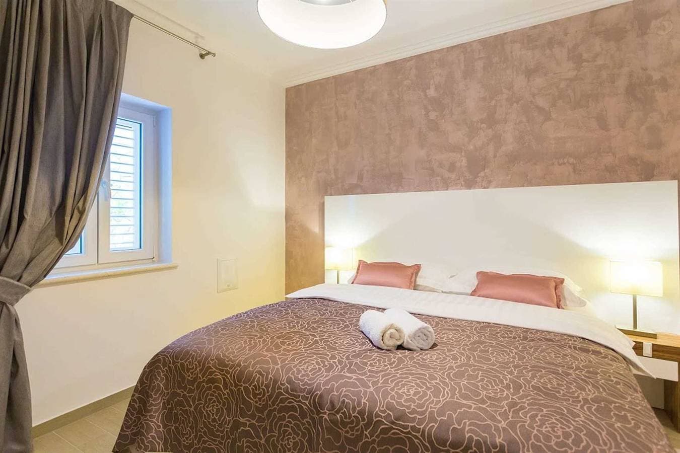 Foto 6 von 12: Komfort-Deluxe-Suite - Jasmin Lush
