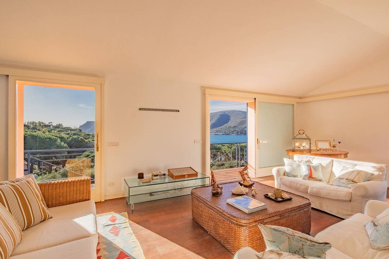 Foto 4 von 107: Villa für 10 Personen mit Garten