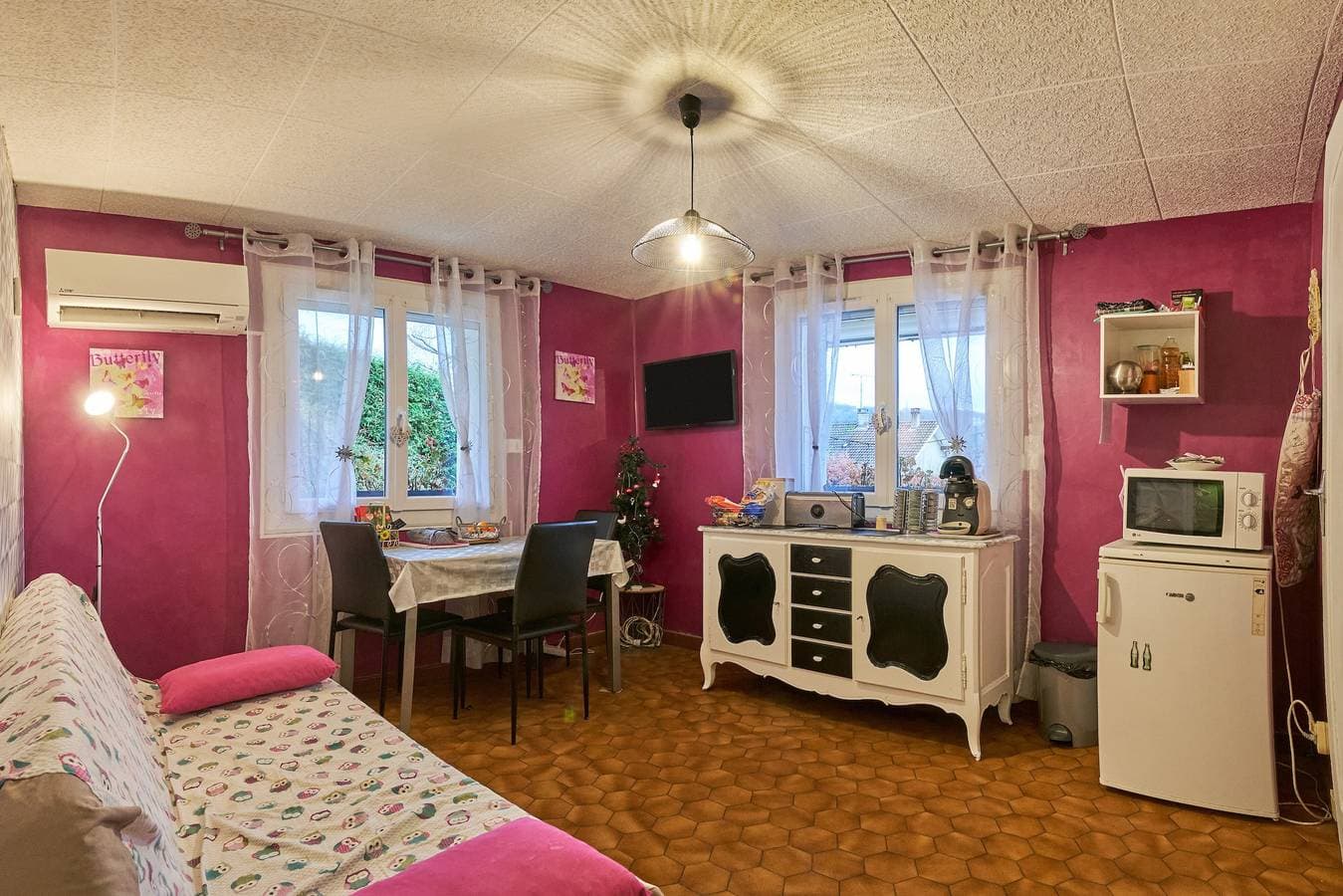 Foto 3 von 15: Einzimmerapartment mit Privatterrasse, WLAN und Klimaanlage