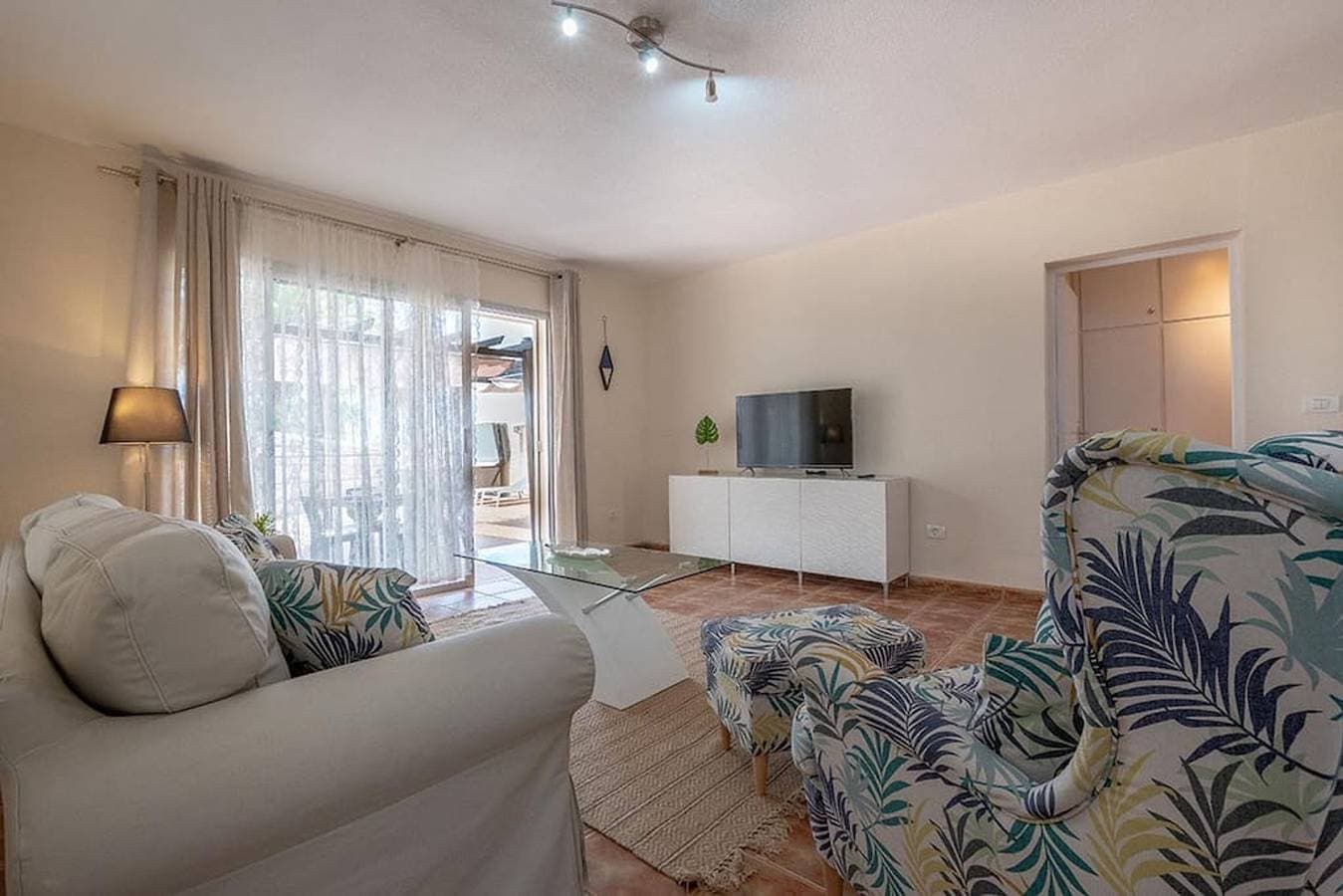 Foto 2 von 34: Villa für 4 Personen mit Terrasse