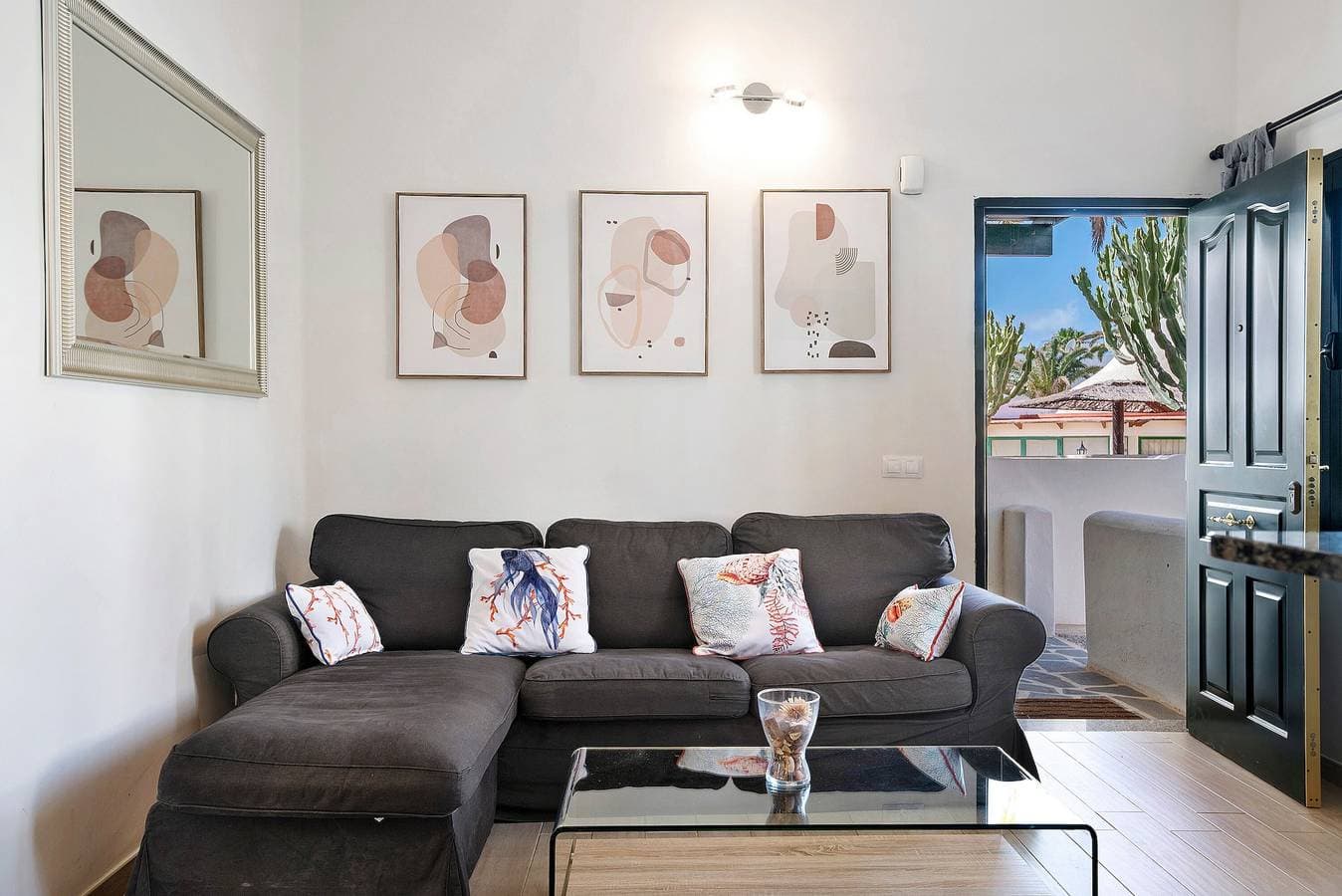 Foto 4 von 21: Ferienwohnung 'Bungalow La Roca' mit Gemeinschaftspool, WLAN und Klimaanlage