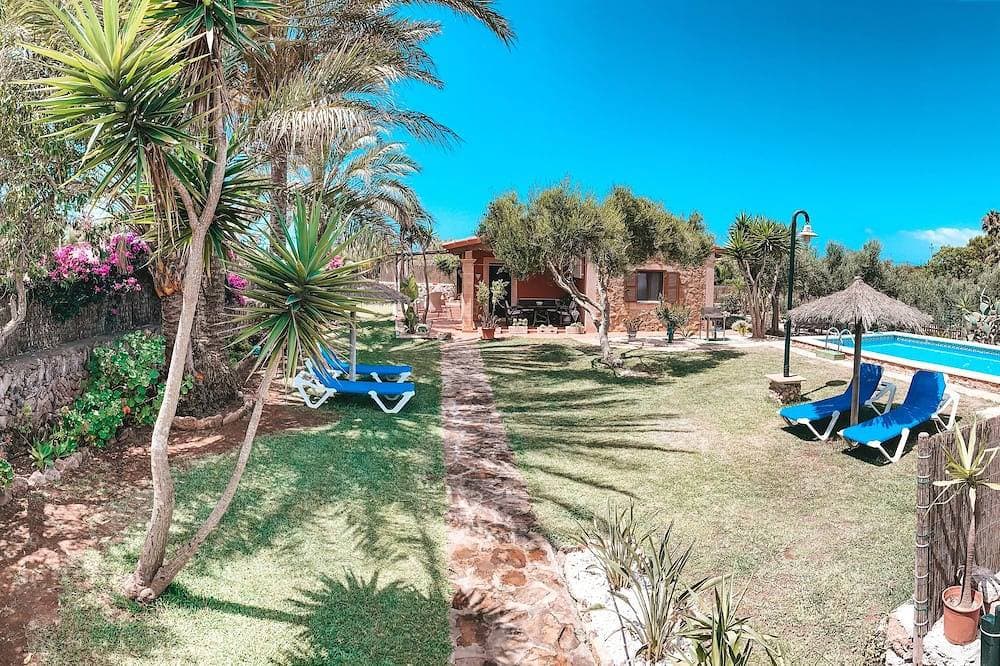 Kleine Steinfinca für 4 Personen mit Klimaanlage und Pool in ruhiger Lage 1