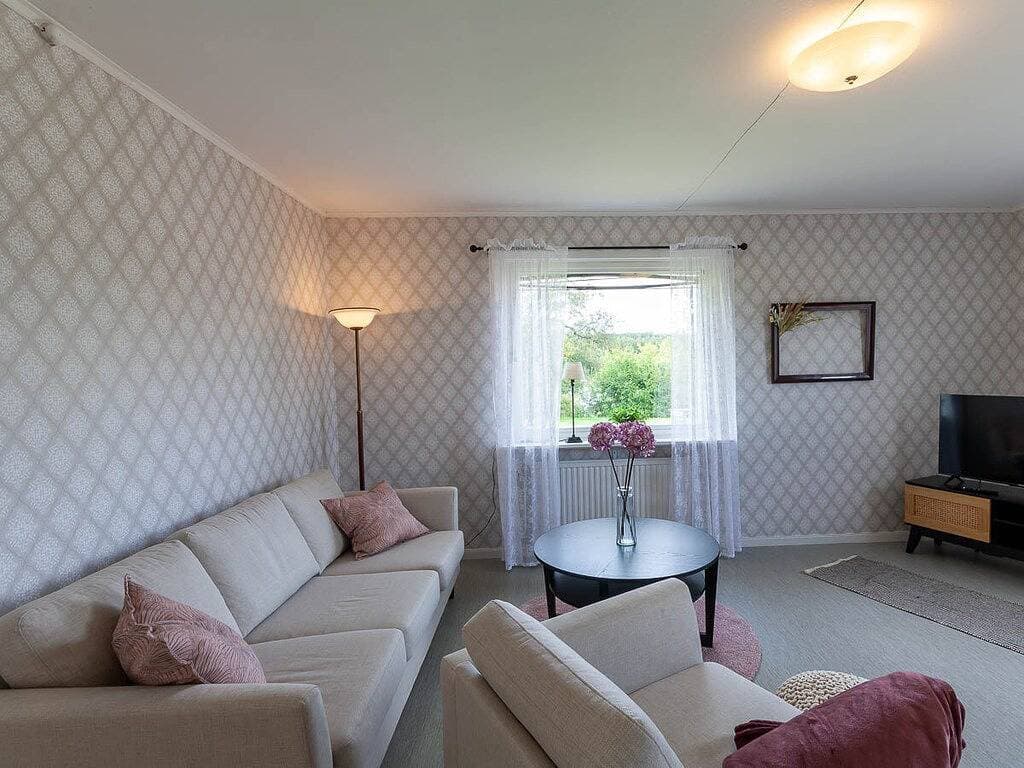 Foto 8 von 39: Ferienhaus in Hökerum mit Schwimmbecken