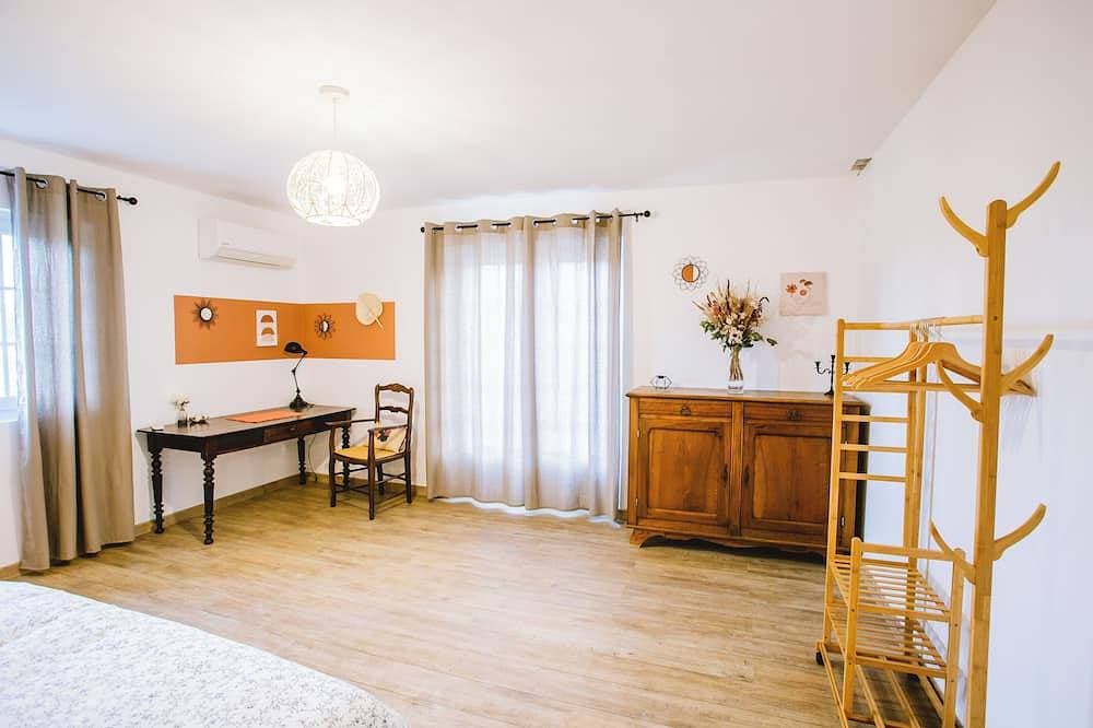 Foto 7 von 21: Gîte Ô Tilleul Enchanté Cocooning Avec Spa/jaccuzzi en Intérieur
