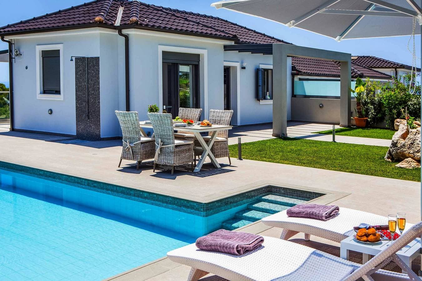 Foto 8 von 16: Villa für 2 Personen mit Garten