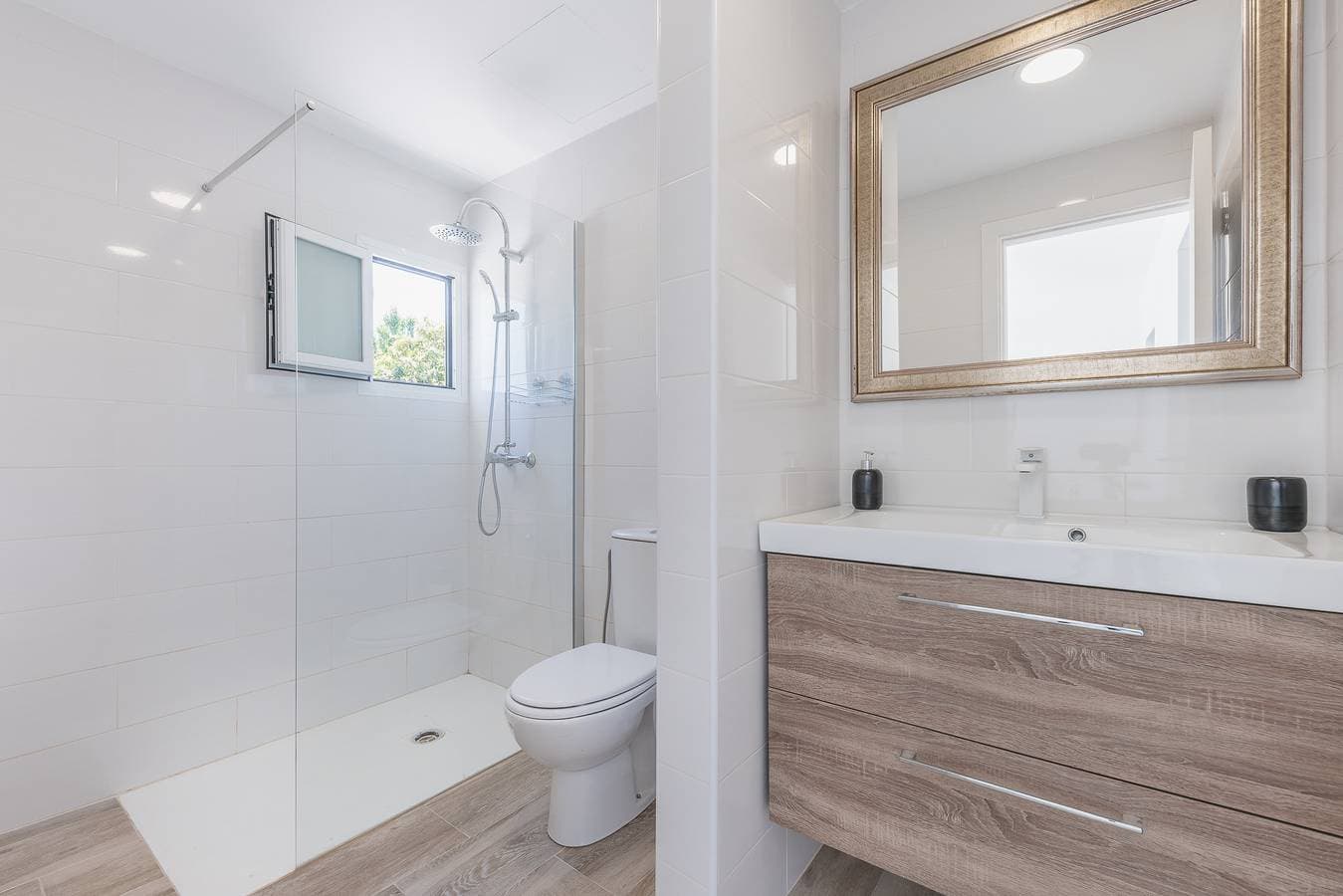 Foto 13 von 28: Ferienhaus für 8 Personen mit Terrasse