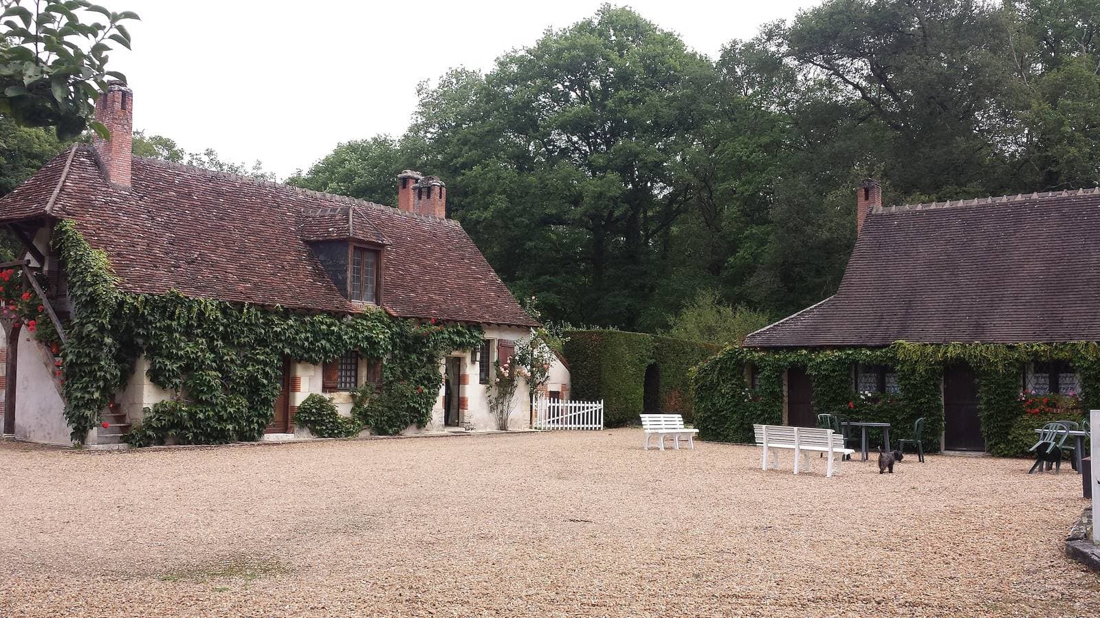 Foto 10 von 26: Bed & Breakfast 'Auberge Marcheroux Zimmer Nr. 4' mit Gemeinschaftsgarten und WLAN