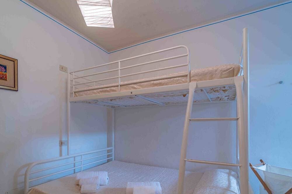 Foto 6 von 24: Three-room apartment 4 minutes walk from the beach