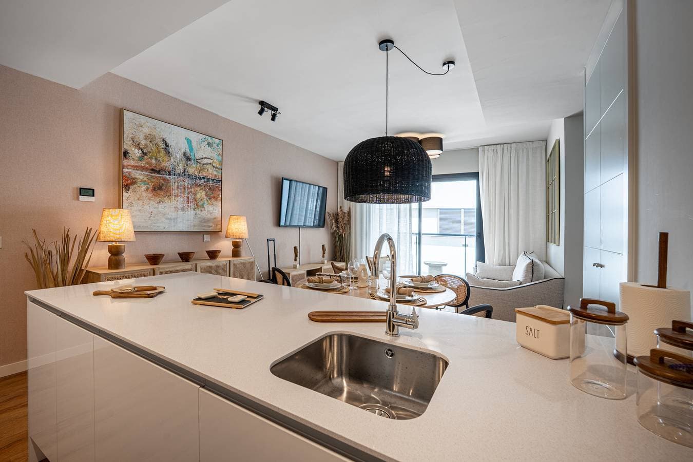 Foto 4 von 23: Living Estepona - 2 Bedroom Luxury Apartment