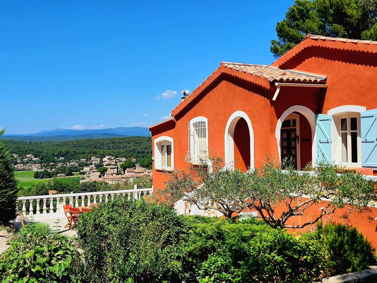 Foto 8 von 32: Villa Christine mit Pool und Aussicht