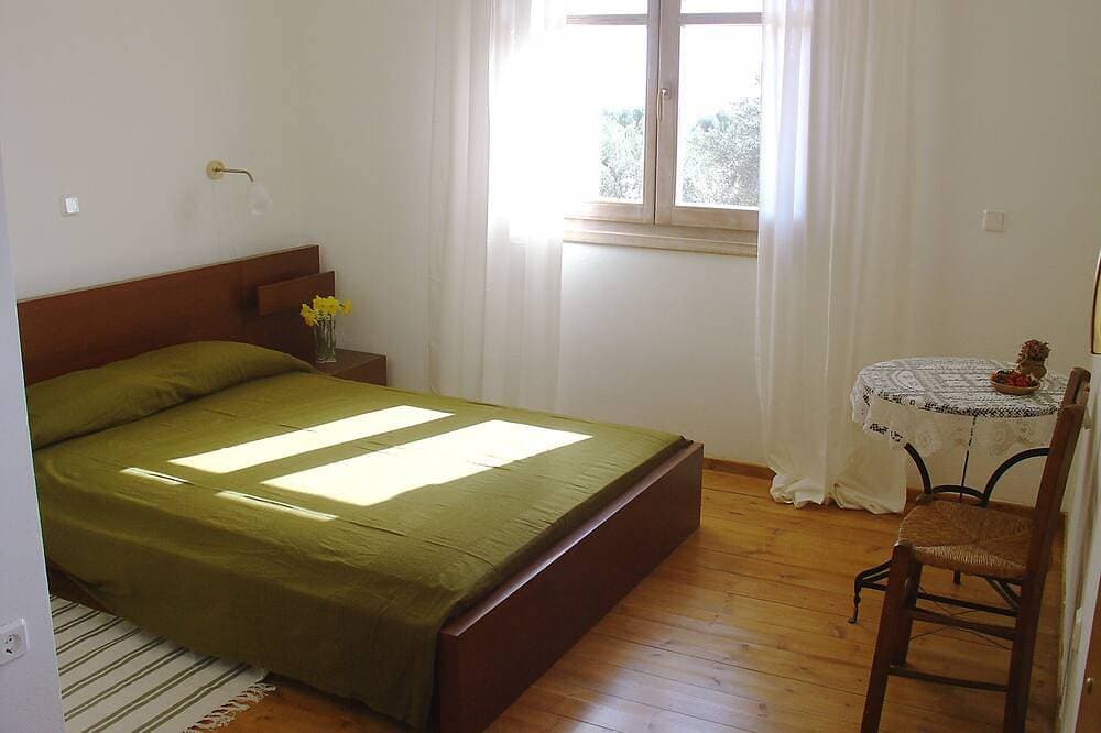 Foto 2 von 21: Villa umgeben von Olivenhainen, 200 Meter vom Meer entfernt