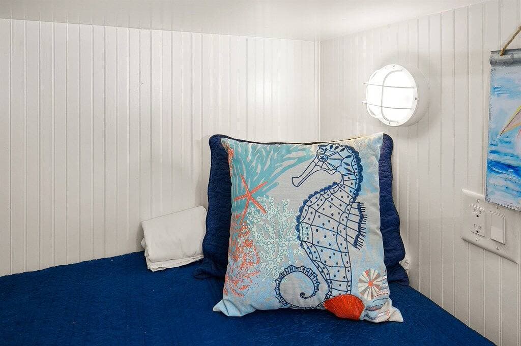 Foto 9 von 49: New Heated Pool & Hot Tub! Hello Relaxation