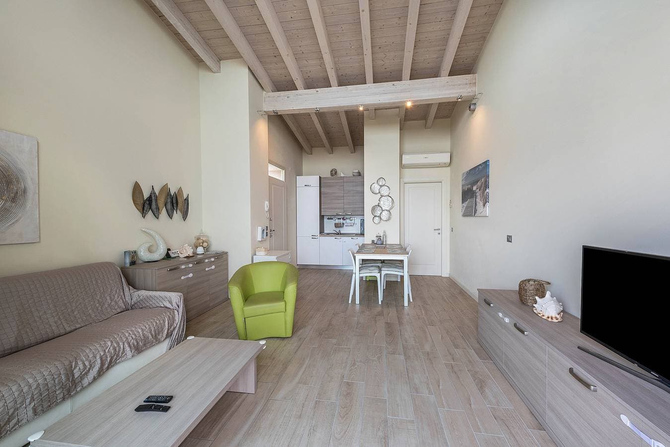 Foto 7 von 25: Apartment „Little Paradise Lake Garda“ mit Gemeinschaftspool & WLAN