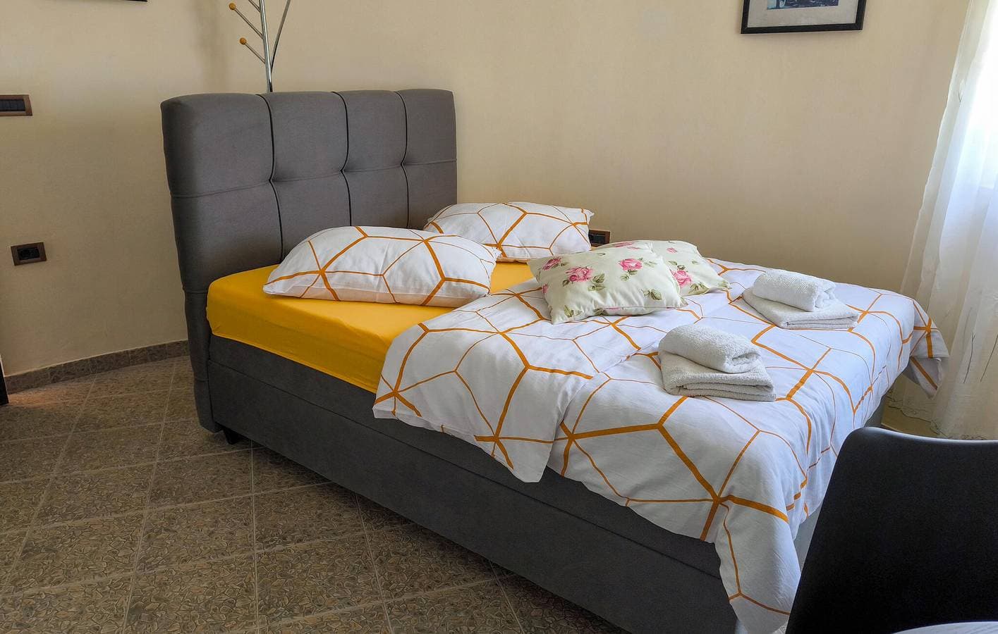 Foto 5 von 22: Gemütliche Ferienwohnung mit Terrasse und Parkplatz in der Nähe eines Bistros in Žminj