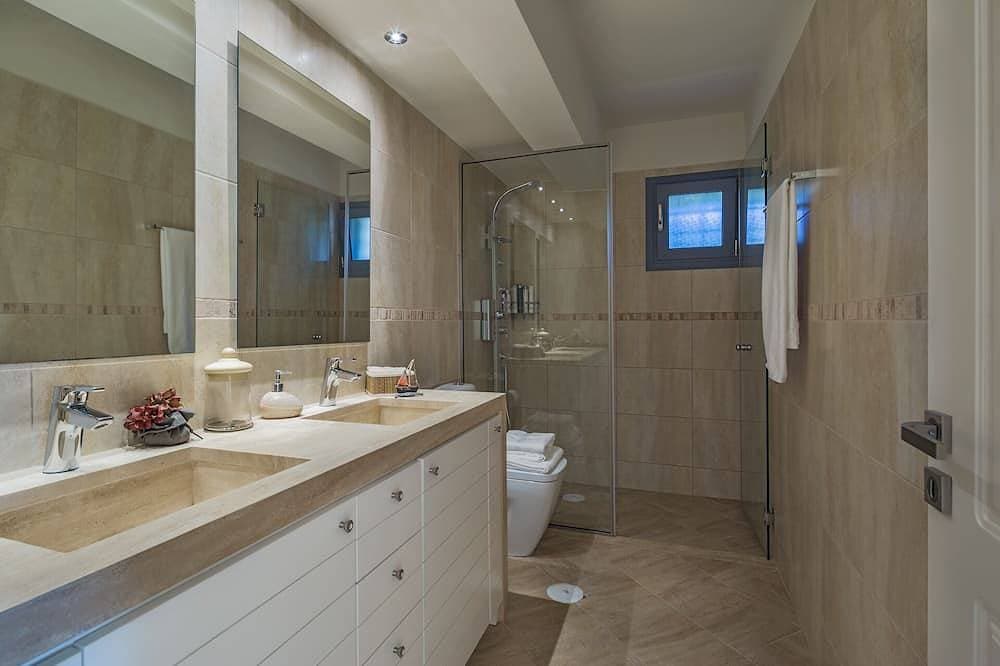 Foto 7 von 19: Abgelegene, wunderschöne Villa mit privatem Pool und Tennisplatz
