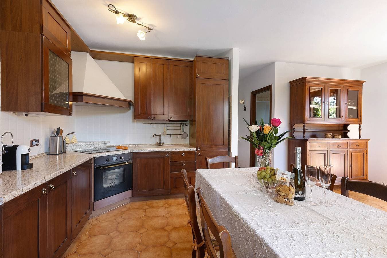 Foto 9 von 31: Ferienhaus 'Villetta Singola' mit Seeblick, privater Terrasse und Wi-Fi