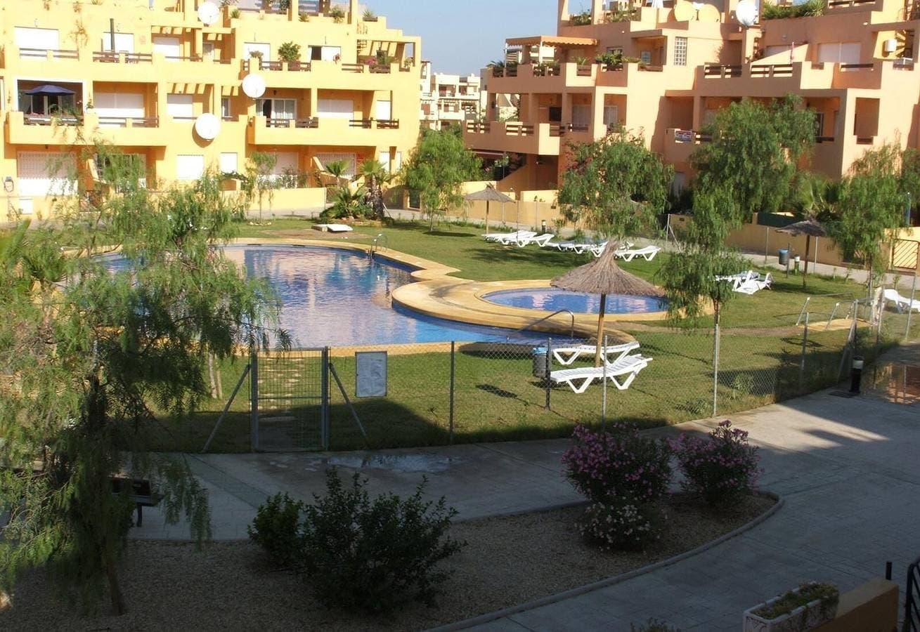 Foto 2 von 36: "Homely Apartment in El Faro" in El Faro mit Pool, Terrasse, Balkon, Klimaanlage und WLAN