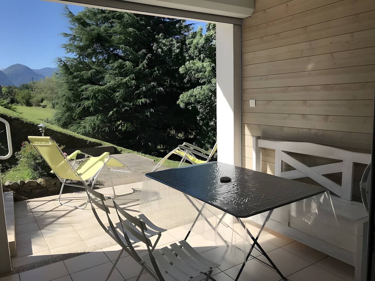 Foto 5 von 28: Ferienwohnung 'Le Labrit 3 étoiles' mit Bergblick und WLAN