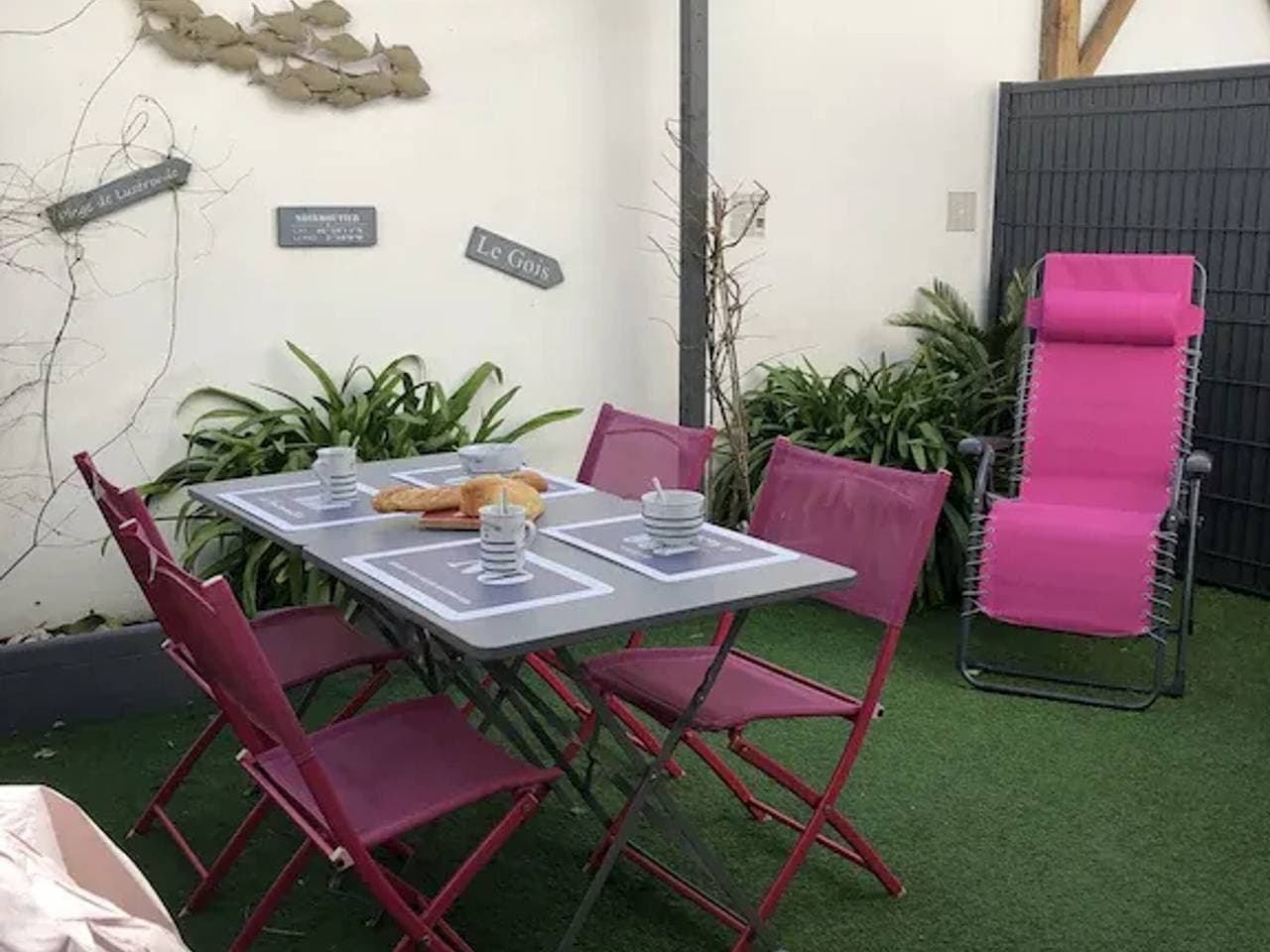 Foto 5 von 27: Gemütliches Studio, 50m vom Strand, helles Wohnzimmer, Südterrasse, Parkplatz, nah zu Geschäften.