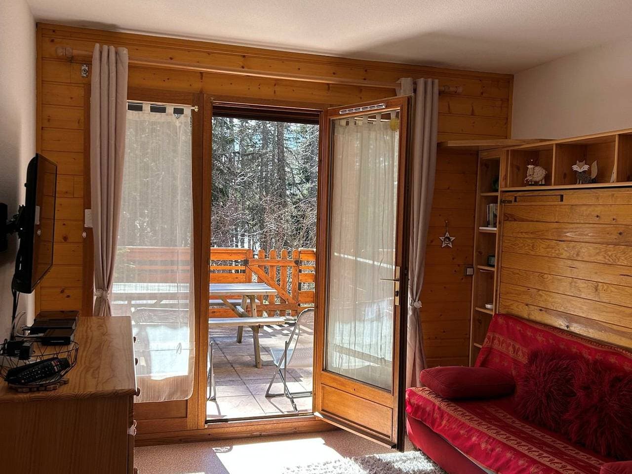 Modernes Familienstudio mit Terrasse und WIFI 1