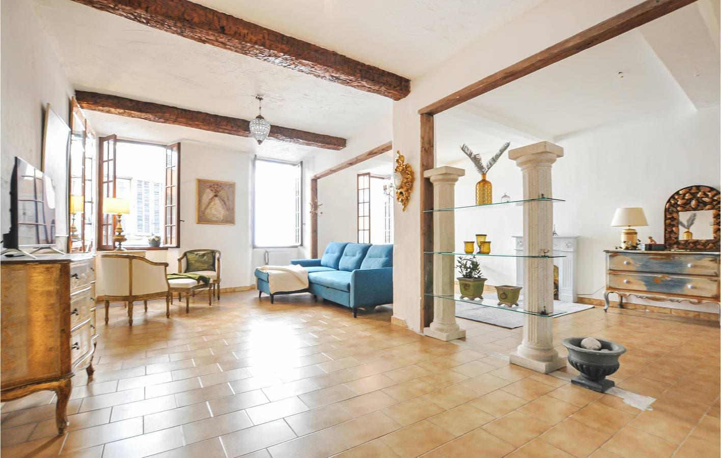 Zentral 1BR Apartment w/ Wi-Fi, Küche & Bar in der Nähe 1