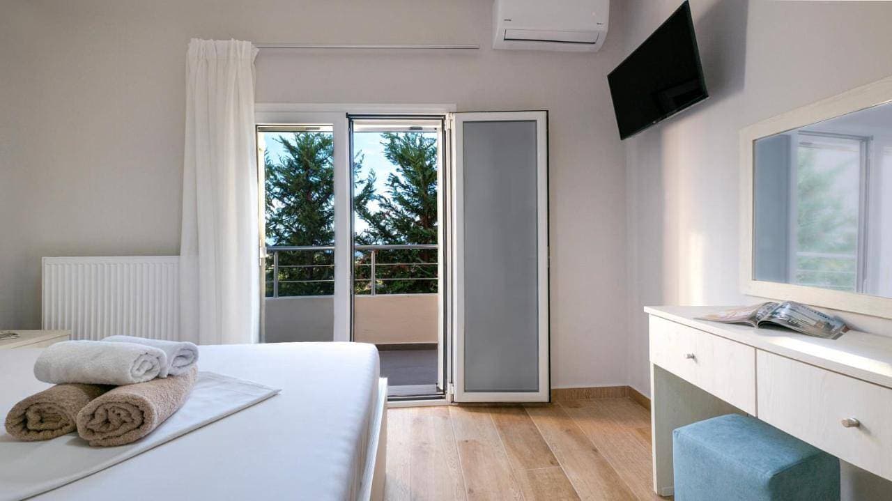 Foto 5 von 5: Three-Bedroom House