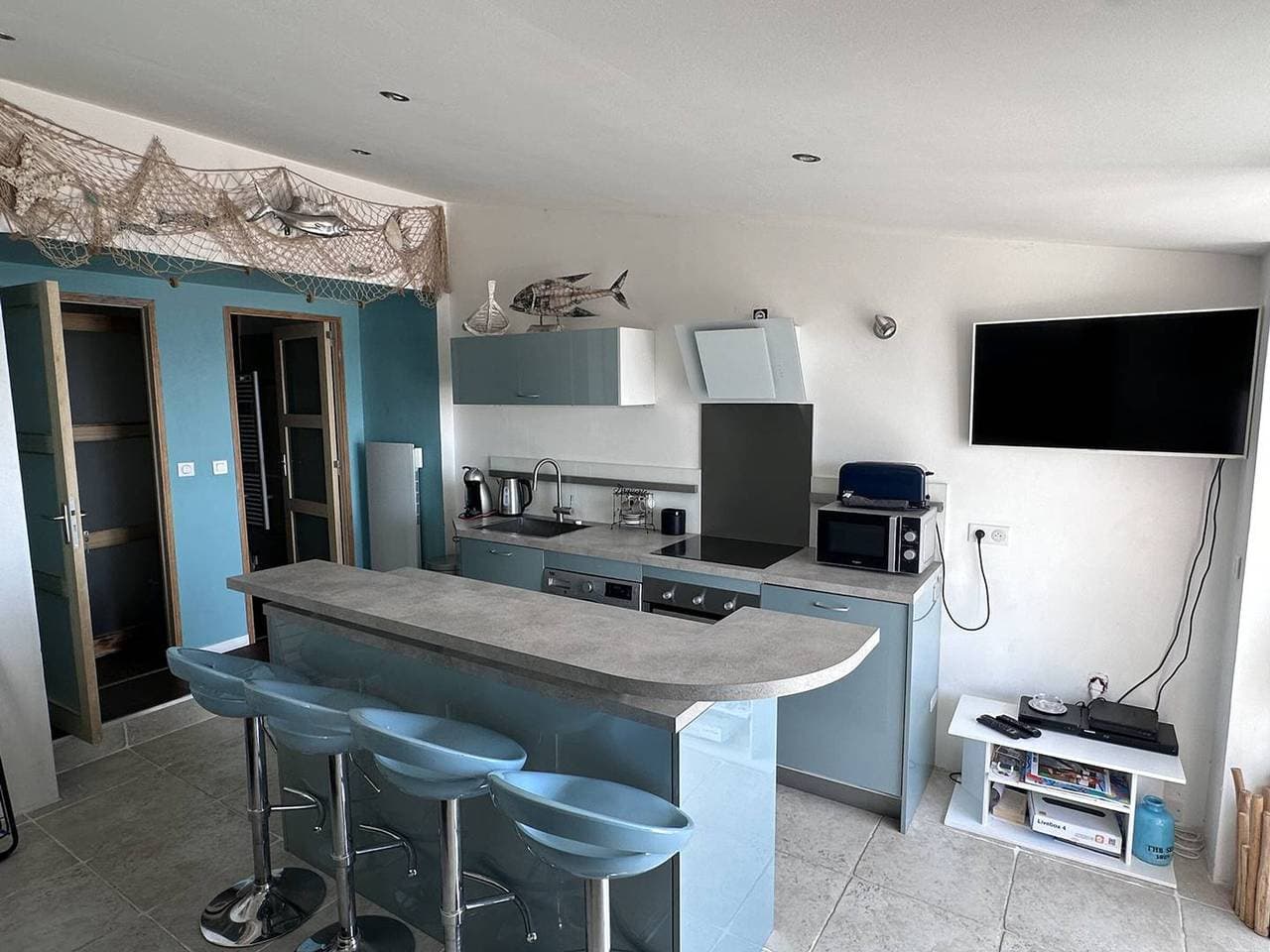 Foto 5 von 10: "Meerblick, neu renoviertes T2-Apartment mit Klimaanlage"