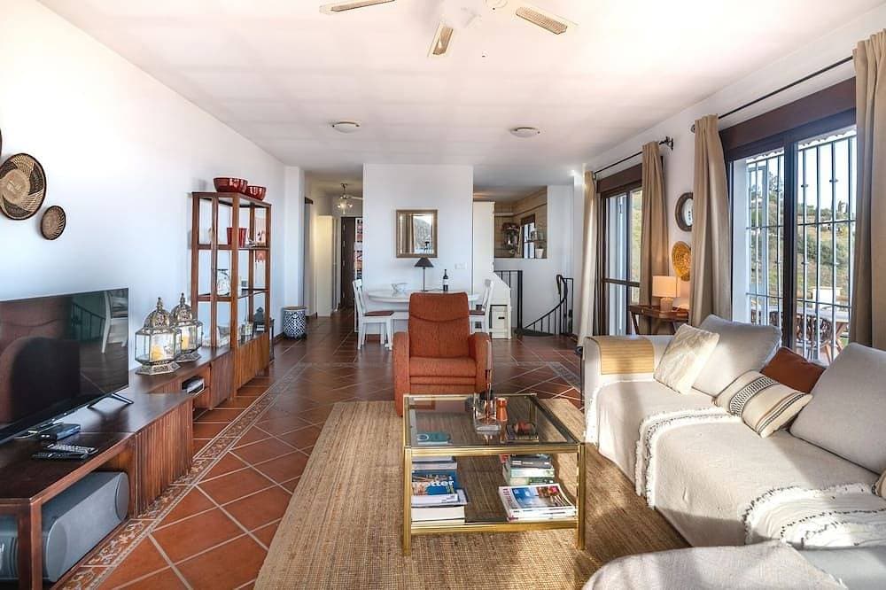 Foto 8 von 21: Los Naranjos - Luxusvilla mit Privatpool und herrlichem Meerblick