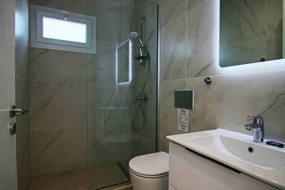 Foto 8 von 15: Phaedrus Living: Seaview Luxury Flat Limnaria 114