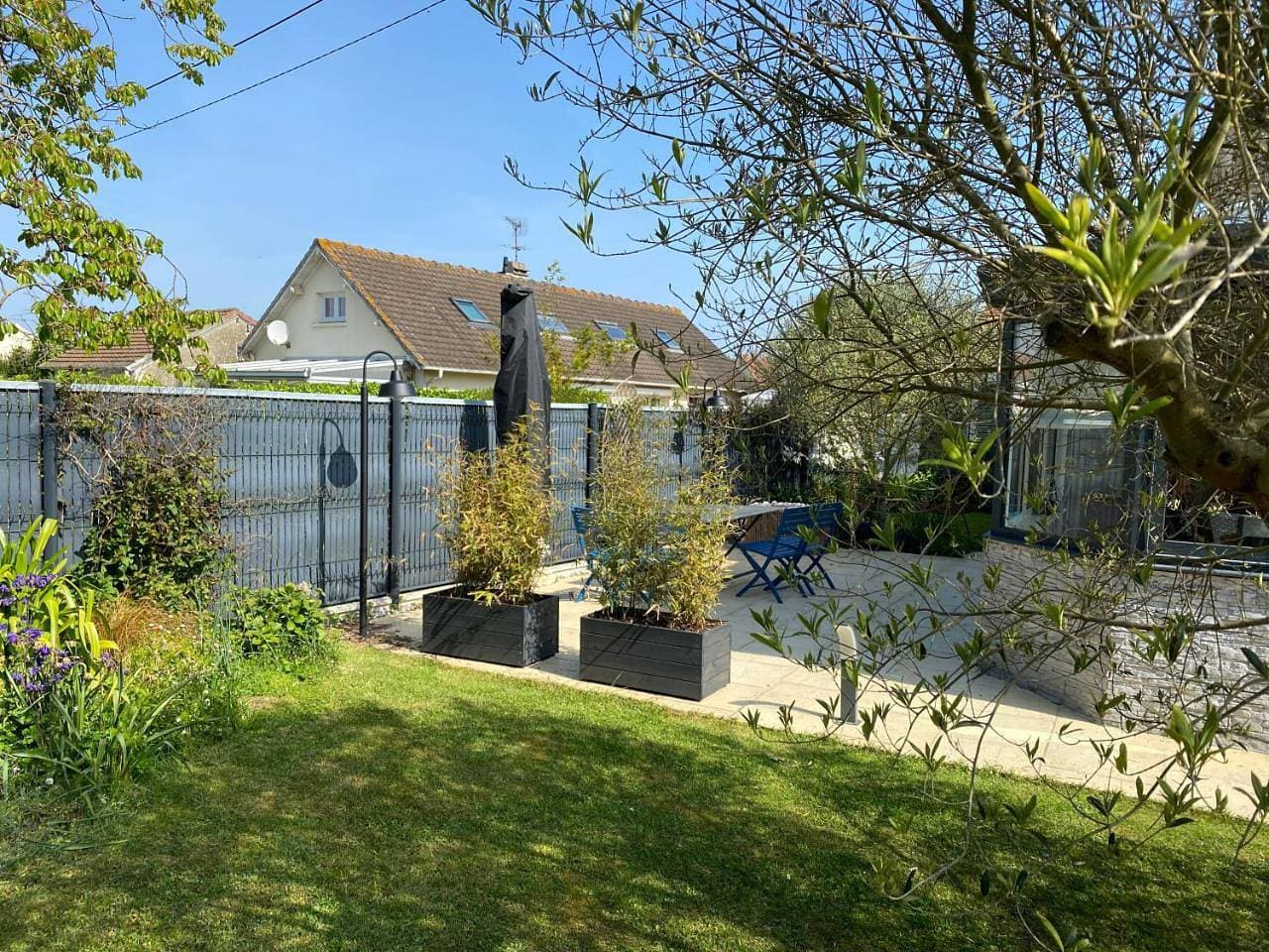Foto 9 von 33: Three-Bedroom House