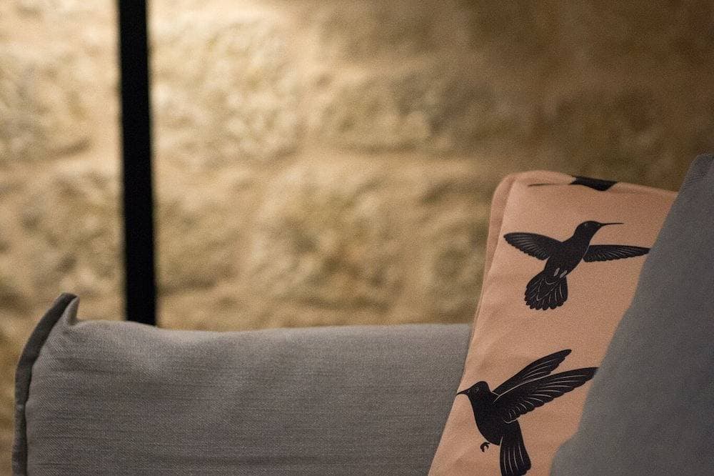Foto 8 von 10: Genießen Sie die Entspannung von chic Meer leben in einer Neuen traditionellen Steinvilla