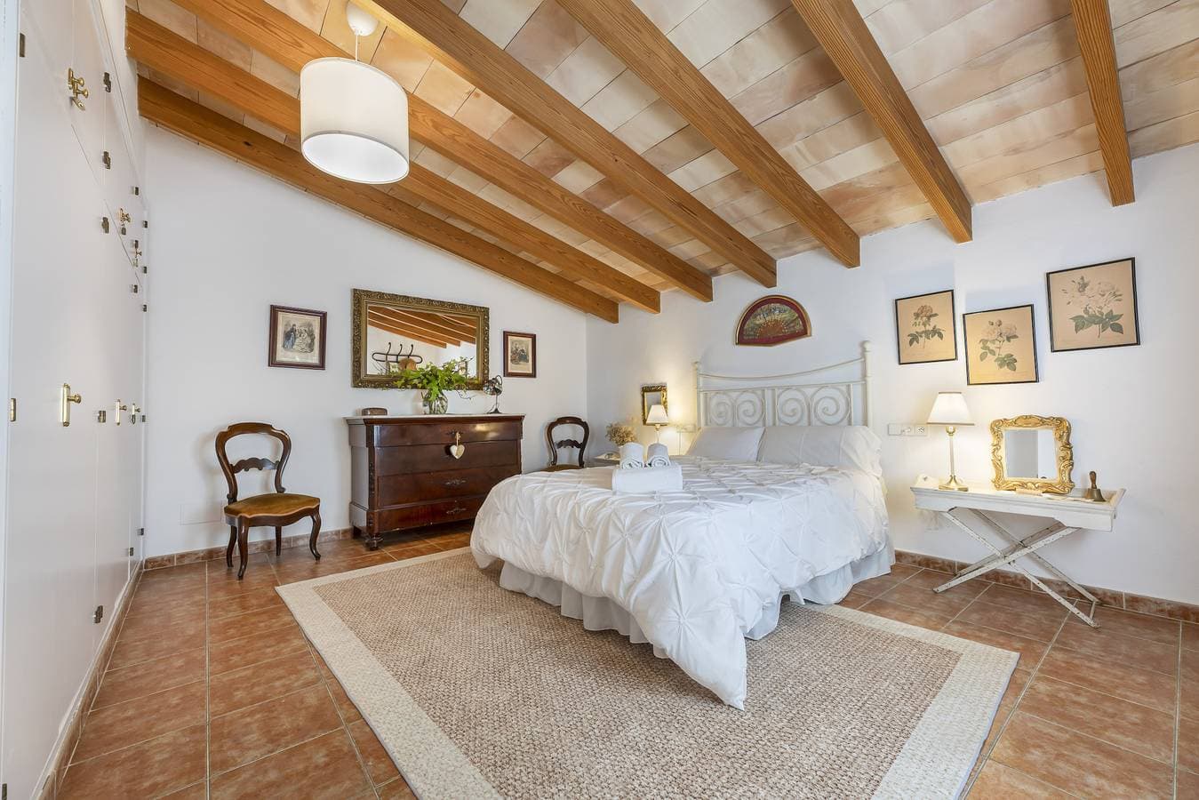 Foto 10 von 29: Villa für 6 Personen mit Balkon