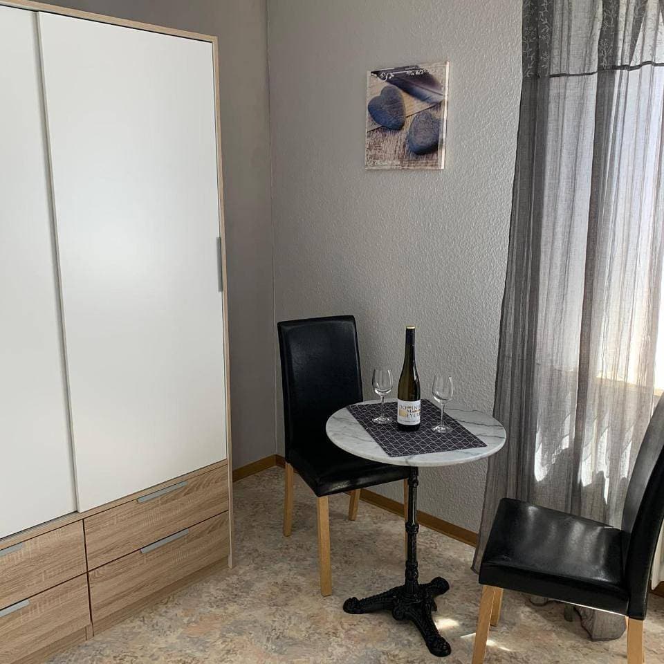 Foto 7 von 8: Double Room with Private Bathroom