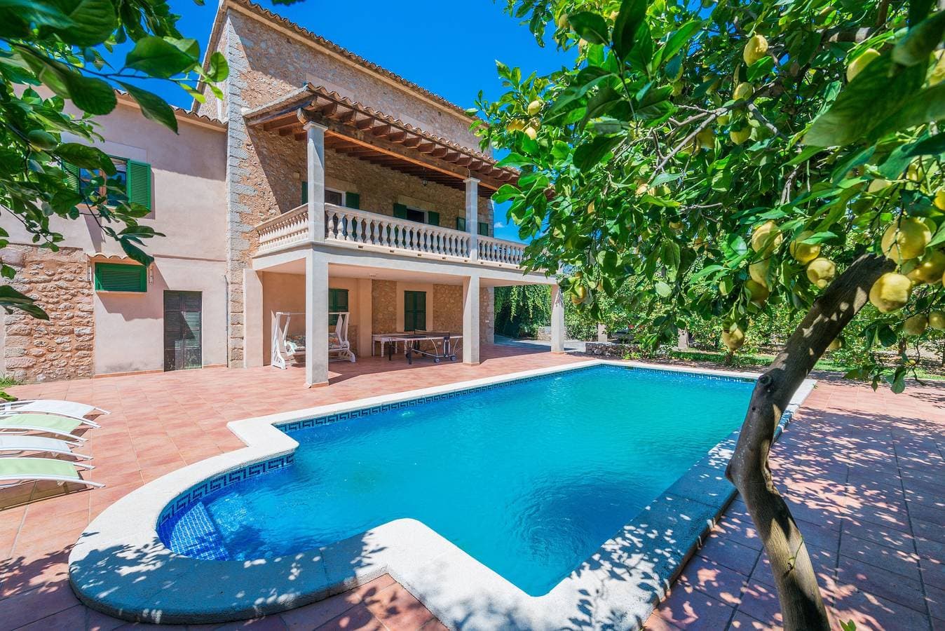 Foto 2 von 25: Villa mit Pool und Blick - Finca Can Guixe