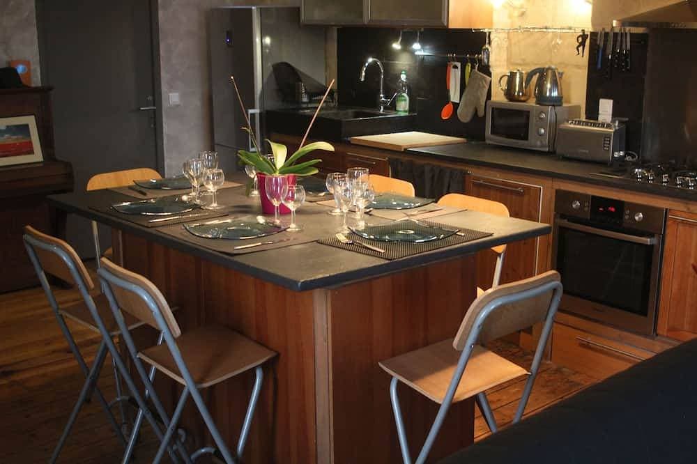 Classified Loft 60 m2 south-facing Facing Les Halles 1