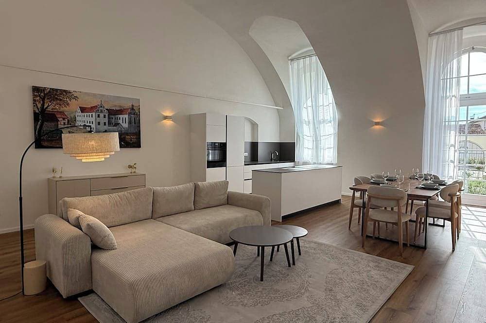 Schloss Espasingen am Bodensee | Ferienwohnung Bernini Suite 1