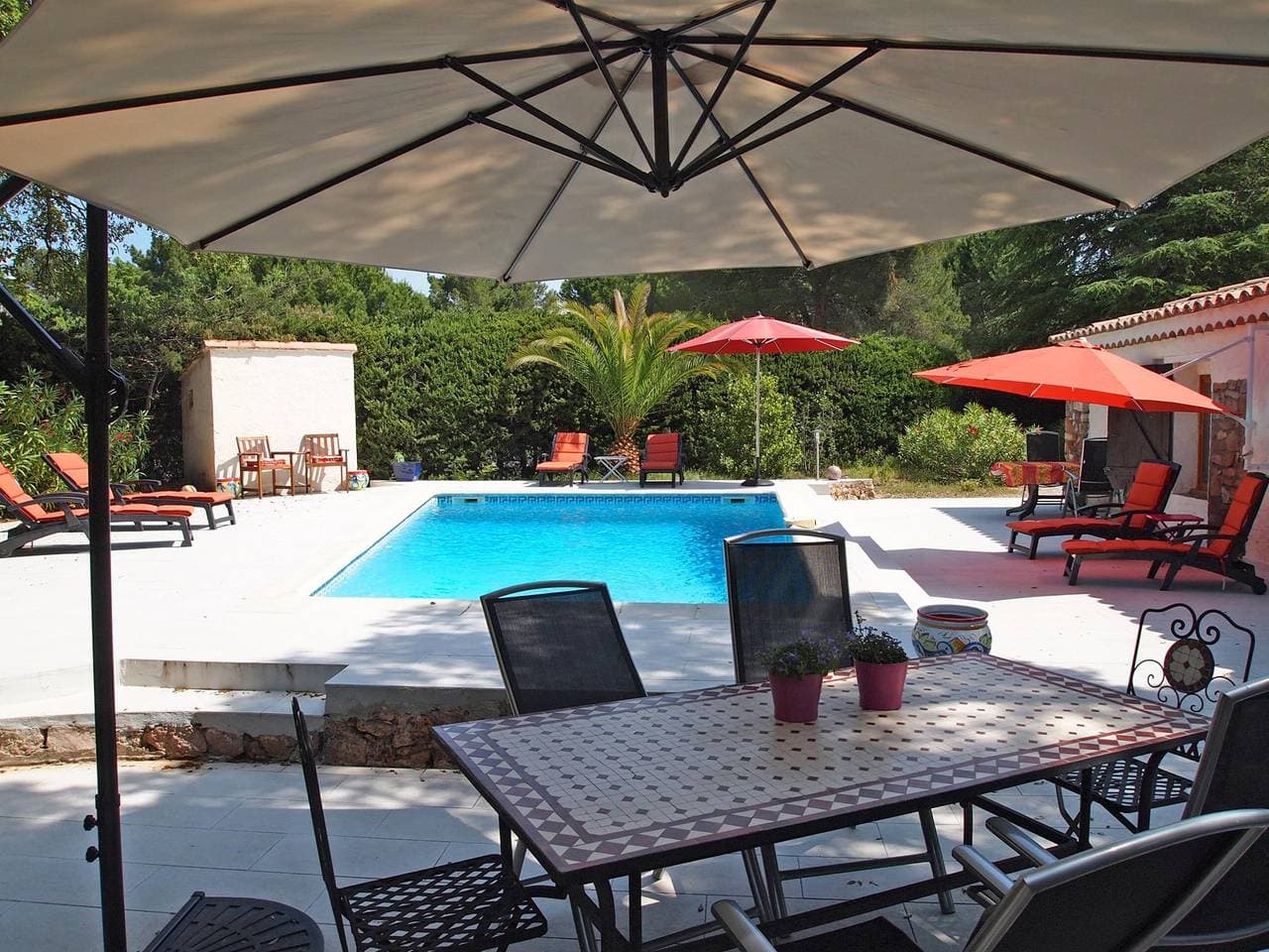 Foto 7 von 36: Ferienhaus mit Pool, 15 km vom Meer entfernt