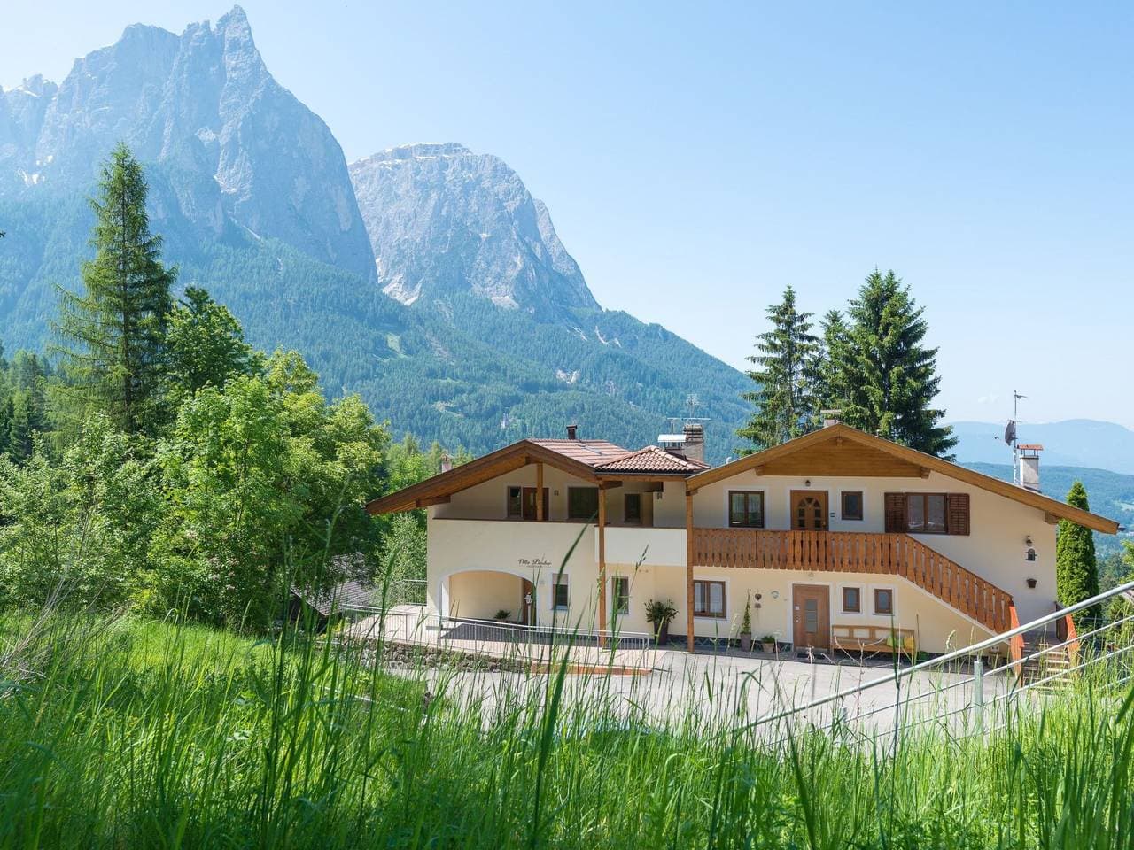 Wohnung in den Dolomiten mit traumhafter Aussicht 1