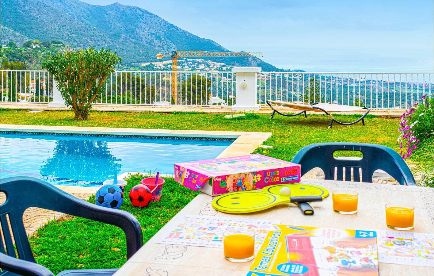 Foto 13 von 39: Mijas Wohnung: Parkplatz, Pool, WiFi
