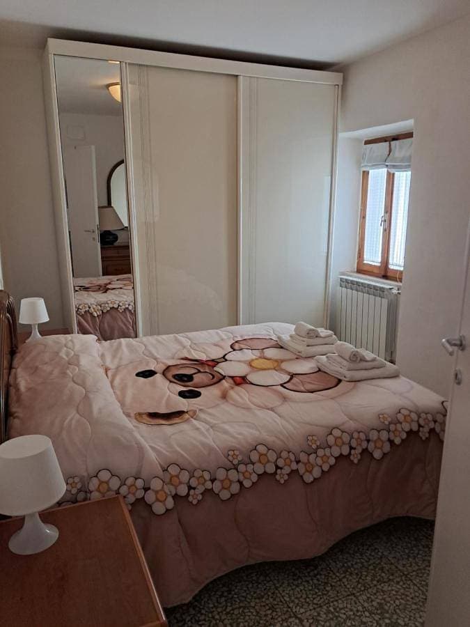 Foto 4 von 38: One-Bedroom Apartment