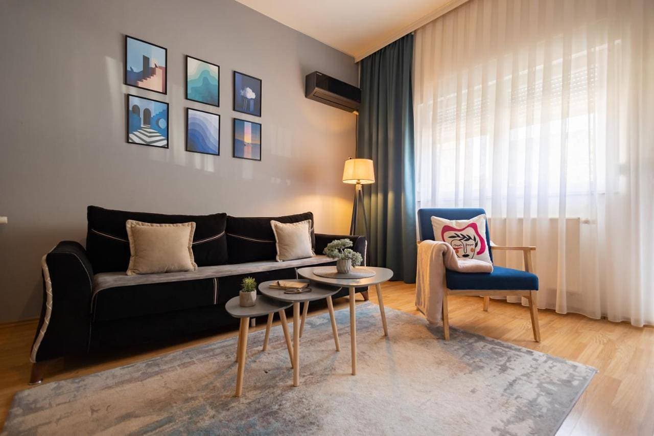 Apartment 8 1