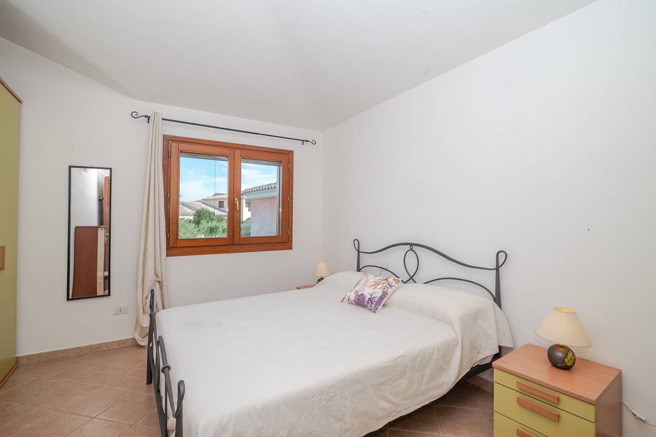 Foto 13 von 26: Apartment 'Trilocale I Graniti San Teodoro' mit privater Terrasse und Klimaanlage