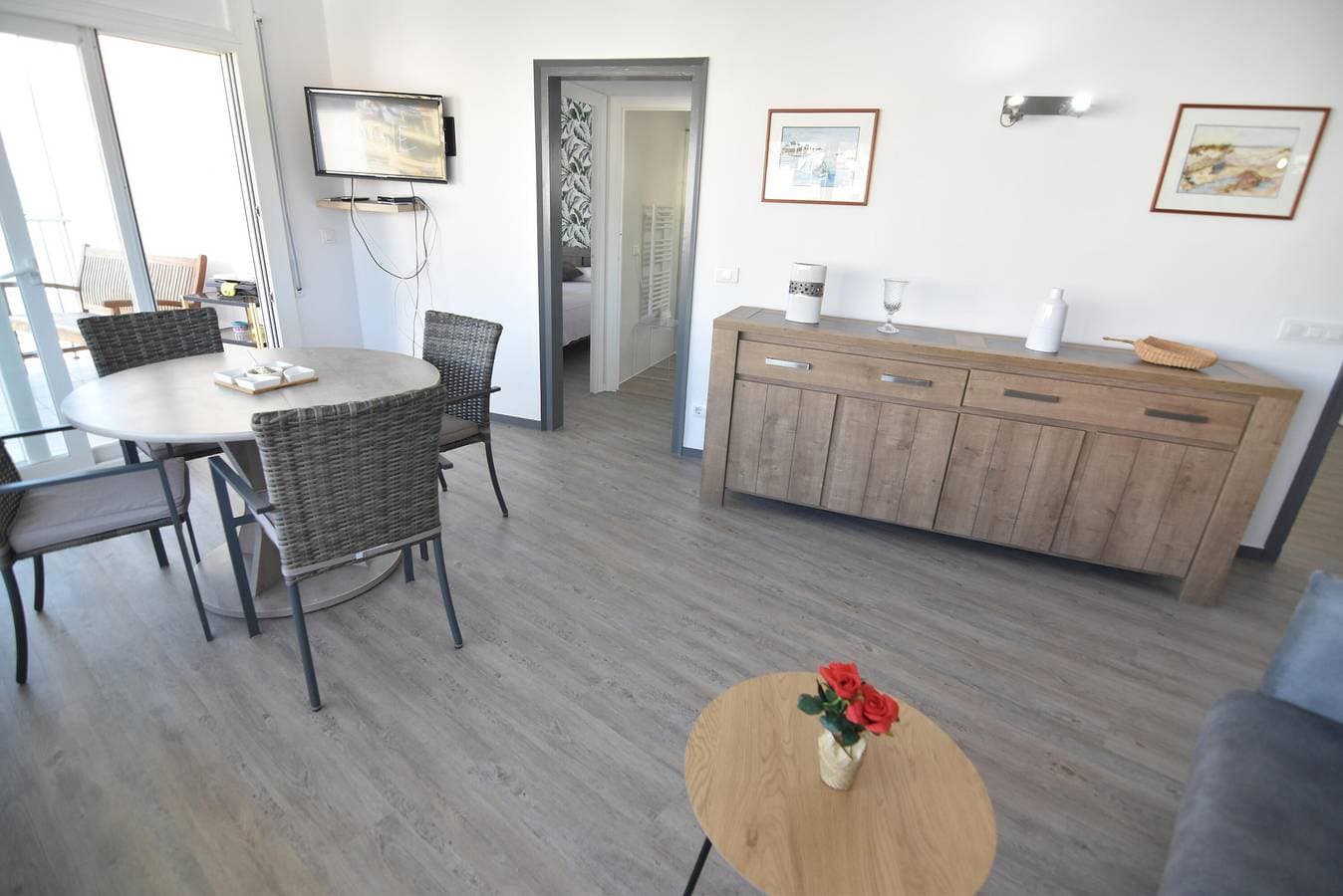 Foto 13 von 22: Apartment direkt am Strand in Roses, Costa Brava! 1 Schlafzimmer, Meerblick, Terrasse, kostenfreies WLAN. Buchen Sie jetzt!