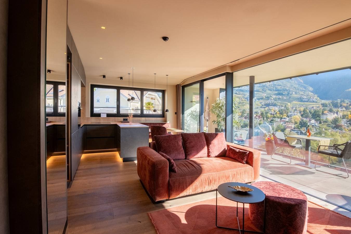 Foto 2 von 43: Ferienwohnung 'Levita Living Freiheit' mit Bergblick und privater Terrasse