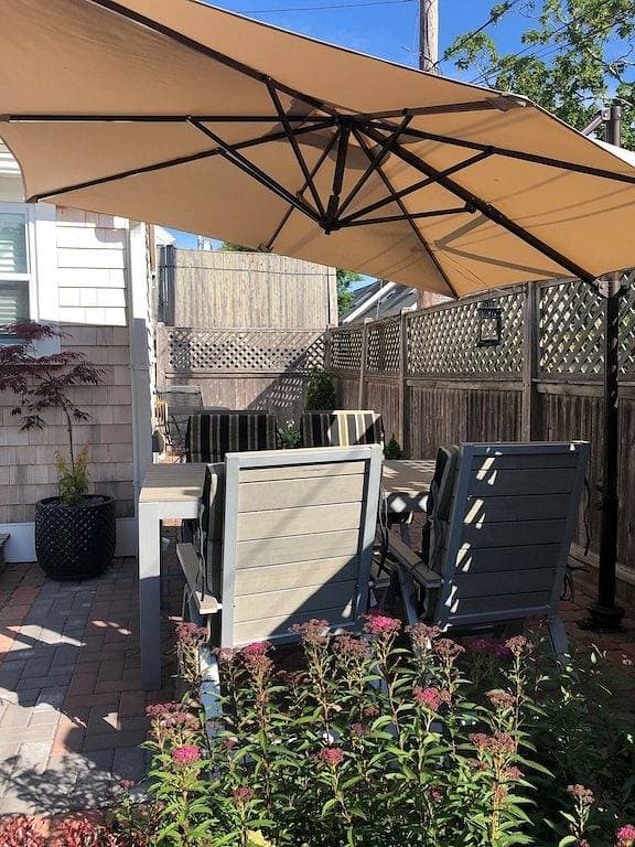 Foto 9 von 32: West End Cottage / kleines Haus mit privater Terrasse