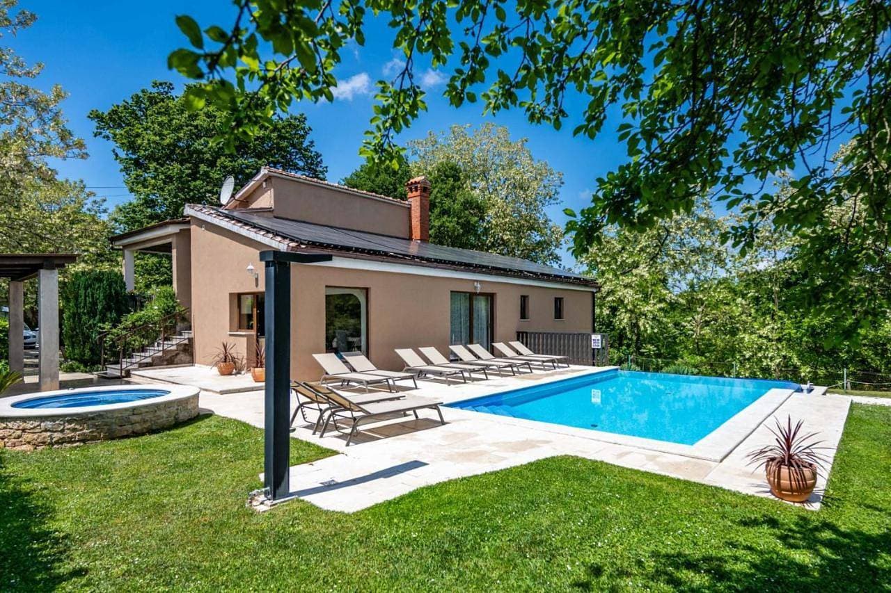 Villa Ferlini 1