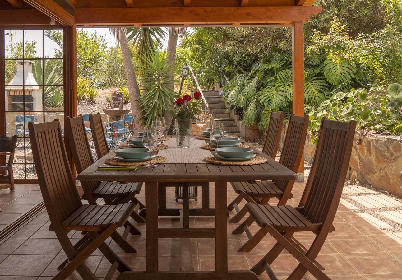 Foto 4 von 46: 6Br Fire House Sanctuary-Terrace & Barbacue