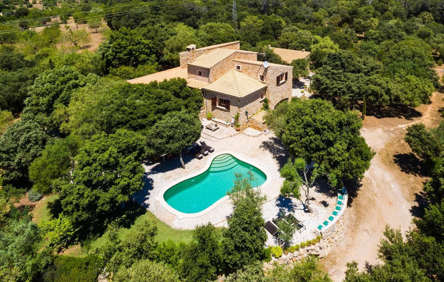Modernes Apartment mit Pool, Terrasse & AC | 2.5km nach Inca 1